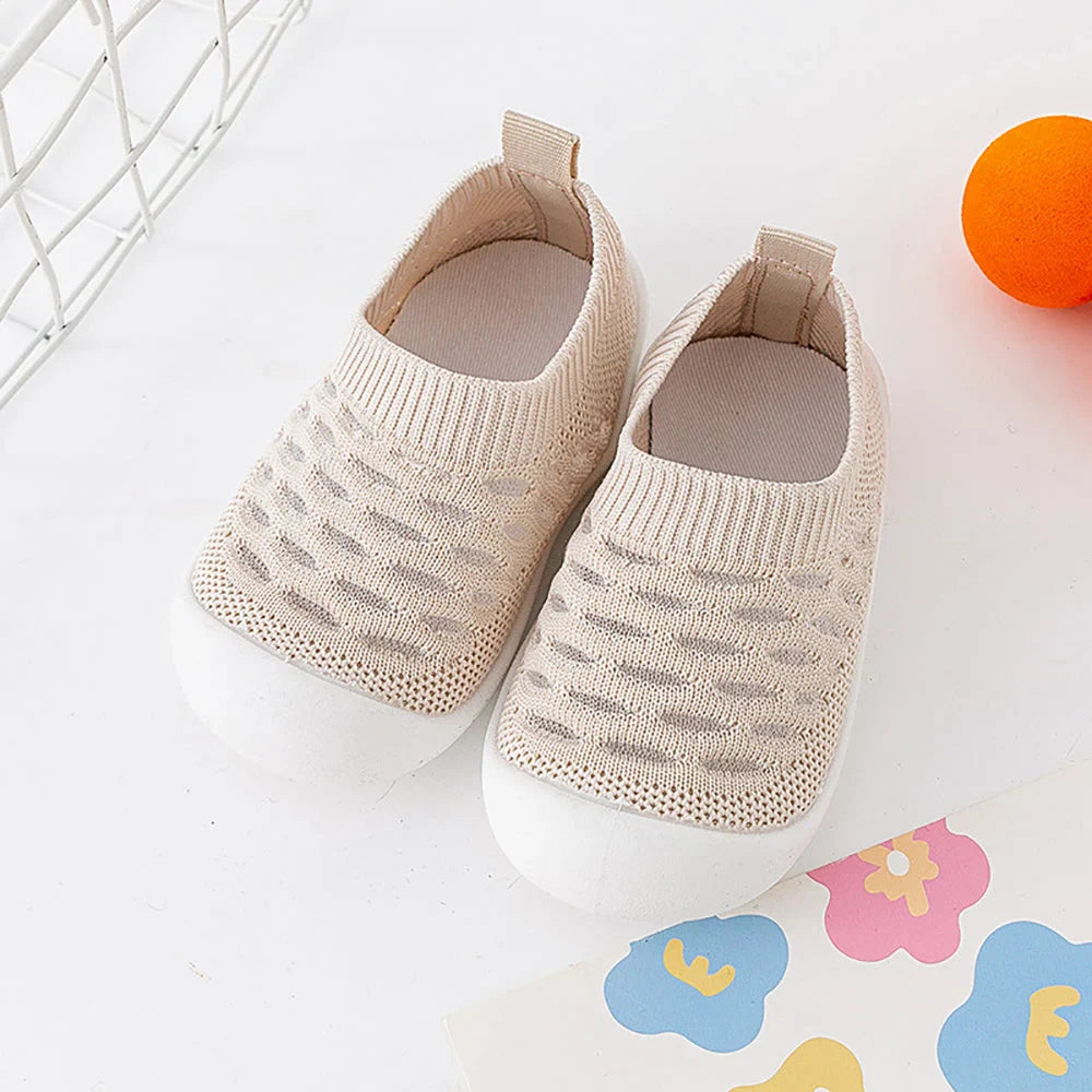 Kletshuts™ TinyShoes: Sklisikker Baby Mesh Sko