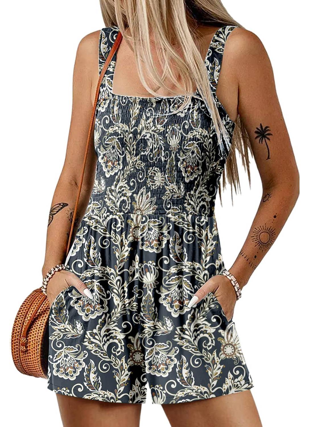 Icone™ SummerRomper: Kvinne Uten Ermer Firkantet Hals Sommer Romper