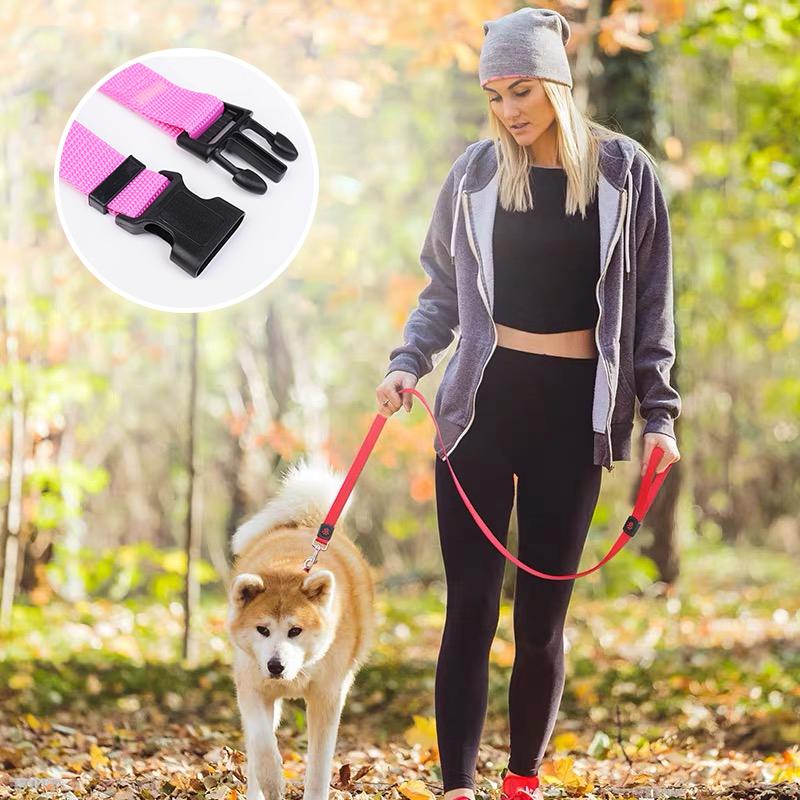 DogCatFri™ CarLeash 1+1 GRATIS: Justerbar Sikkerhet Kjæledyr Bilsete Bånd