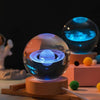 Ledsen™ CrystalBall - 3D-Solsystemkrystallkule Med LED-Lys