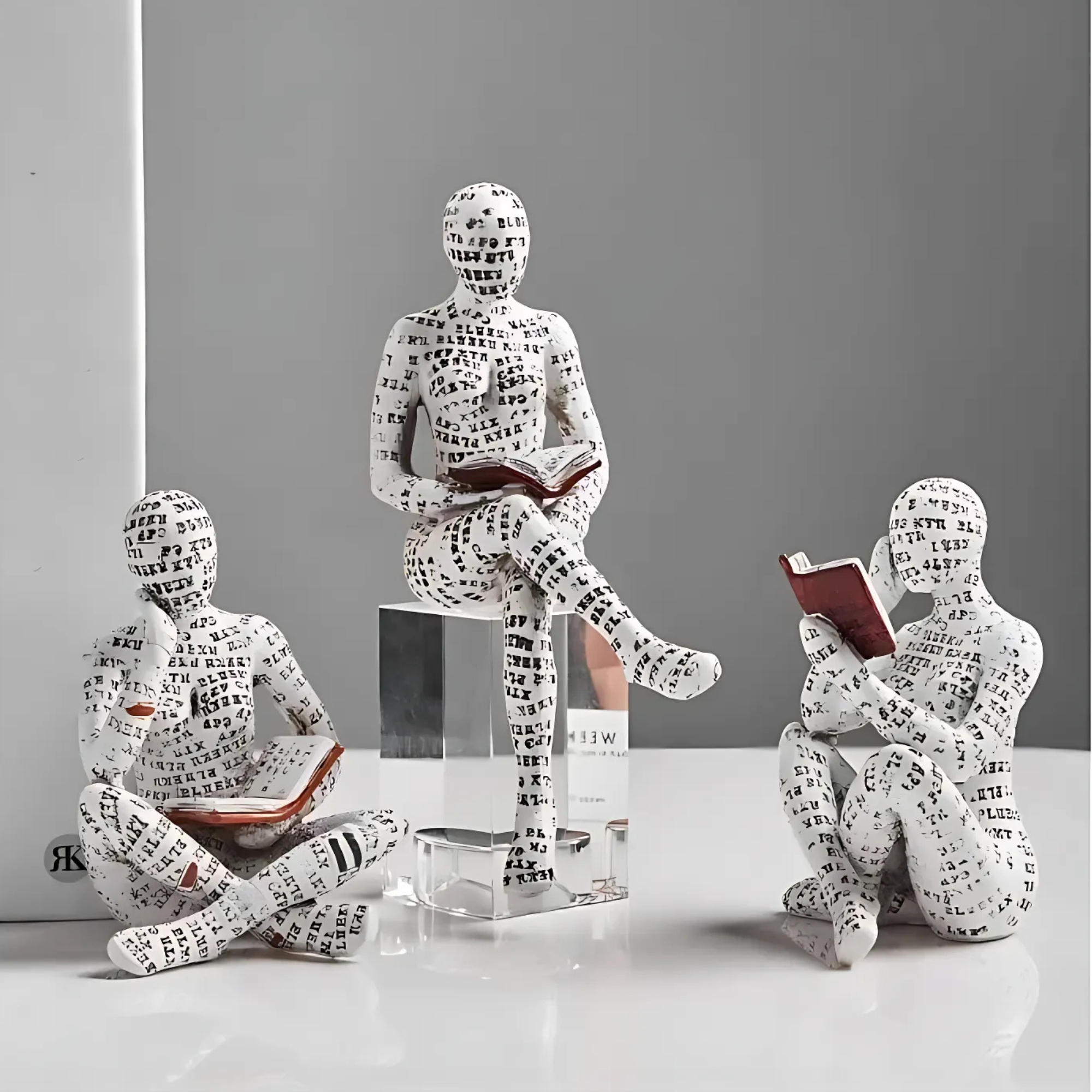 ReaderDecor 1+1 GRATIS: Lesing Figur Dekor for Skrivebord Og Hylleutstilling