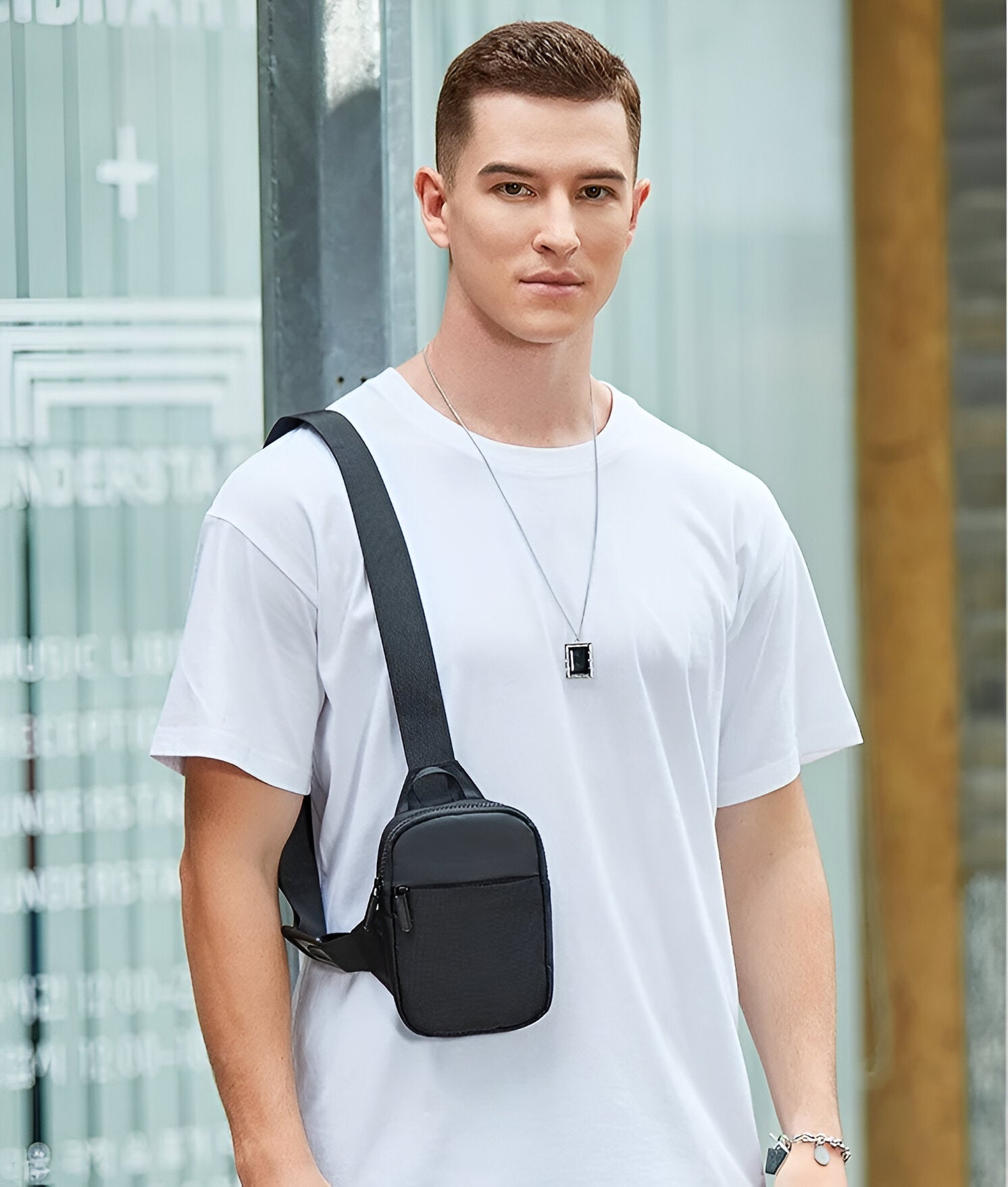 Icone™ ChestBag 1+1 GRATIS: Justerbar Stropp Unisex Mini Slynge Brystveske