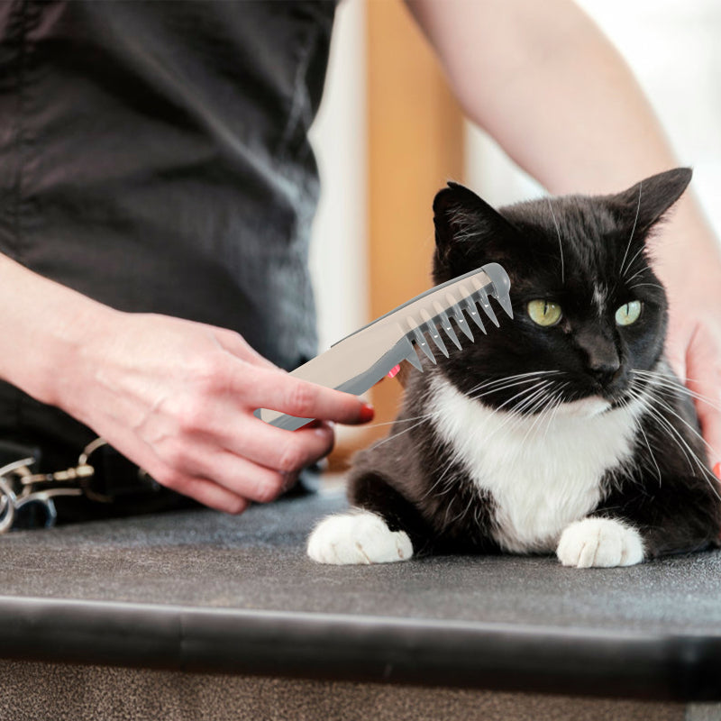 DogCatFri™ PetComb 1+1 GRATIS: Elektrisk Kjæledyr Strigling Kam