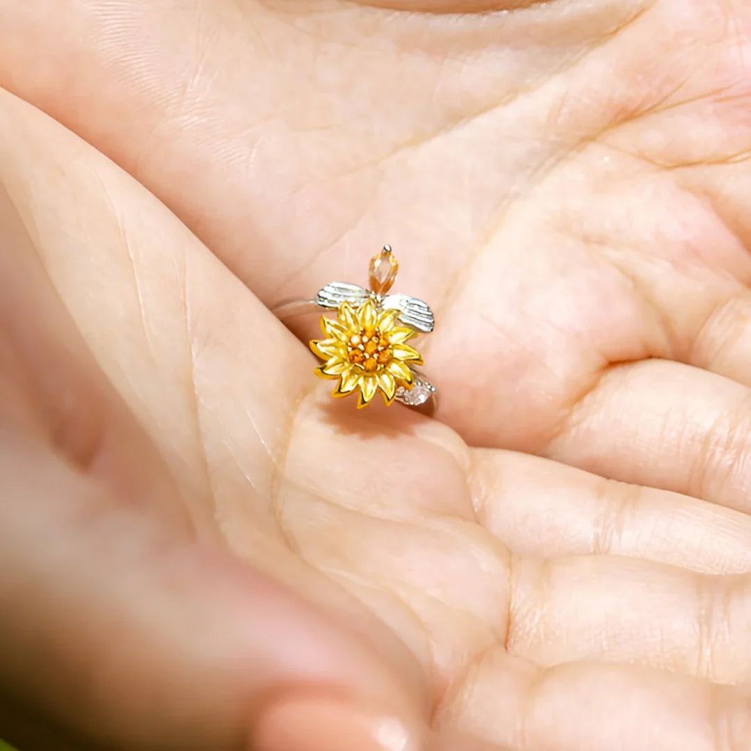 Jewelance™ SunflowerRing 1+1 GRATIS: Elegant Justerbar Spinnende Solsikke Ring