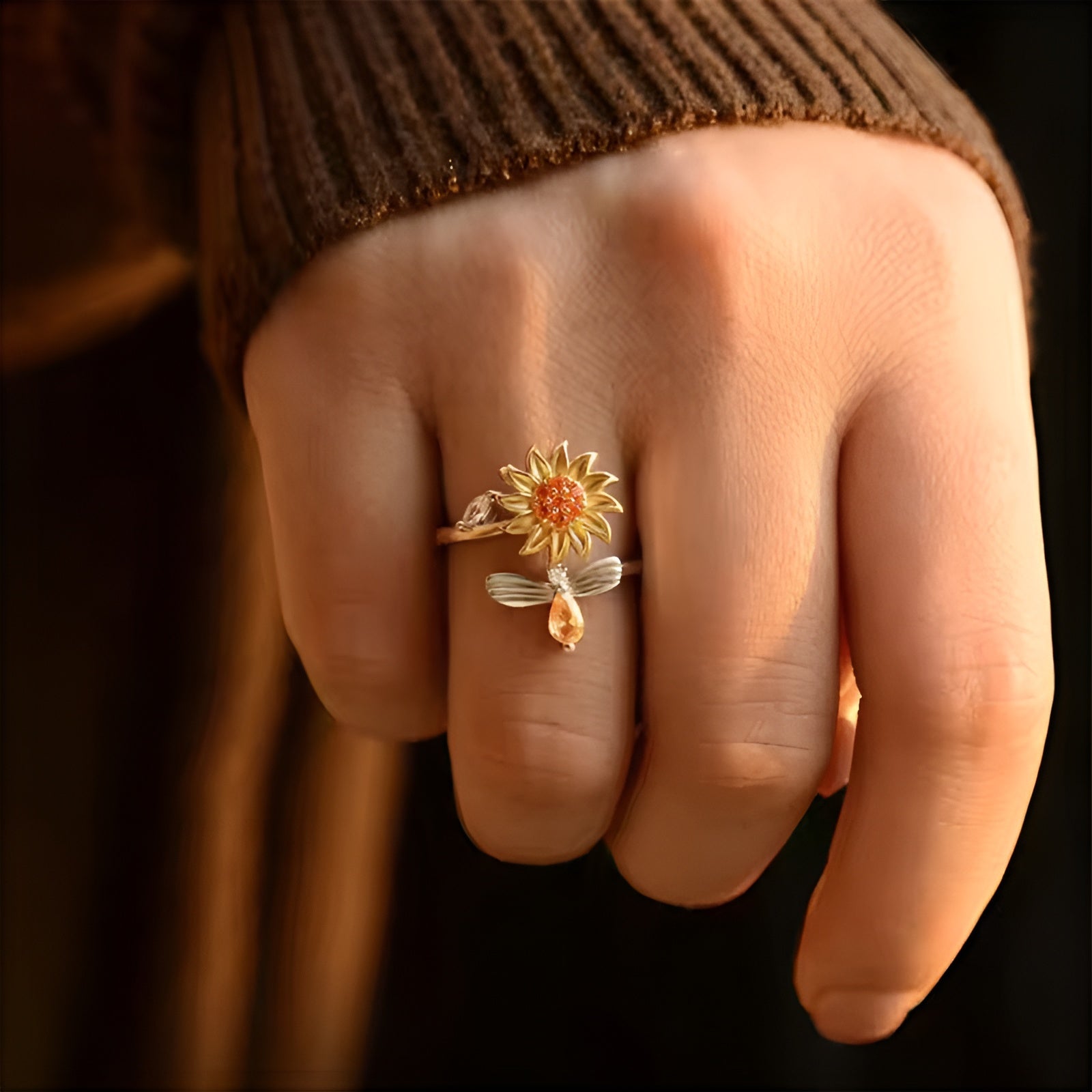 Jewelance™ SunflowerRing 1+1 GRATIS: Elegant Justerbar Spinnende Solsikke Ring