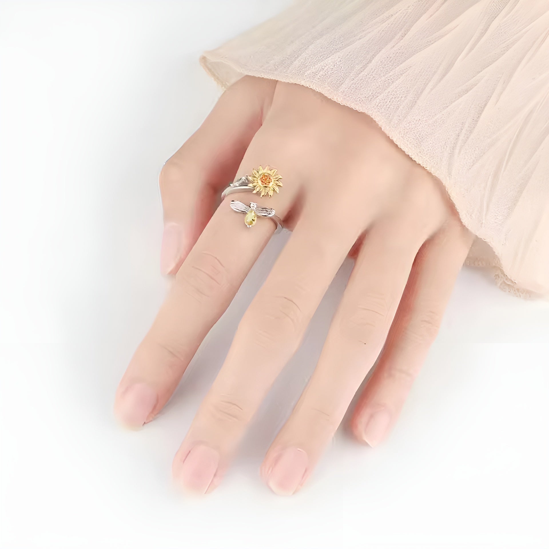 Jewelance™ SunflowerRing 1+1 GRATIS: Elegant Justerbar Spinnende Solsikke Ring