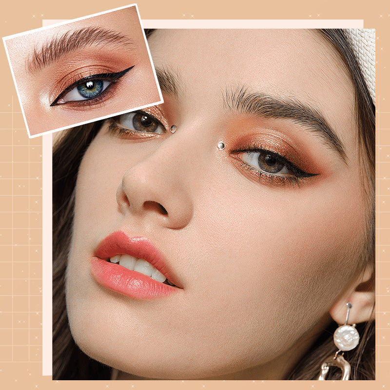 GlitterEyeshadow 1+1 GRATIS: Skinnende Glitternyanse Øyenskyggepalett